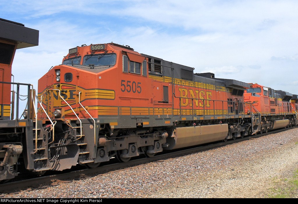 BNSF 5505